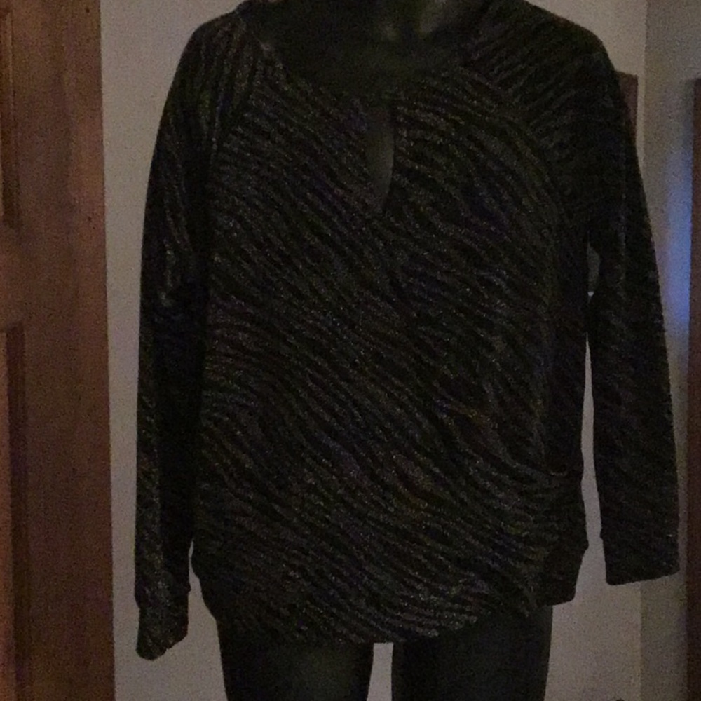 Jennifer lopez black with silver top